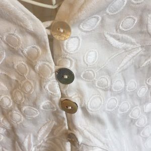 INTERMIX Tops - Intermix embroidered white blouse Size L INTERMIX Tops - Intermix embroidered white blouse Size L